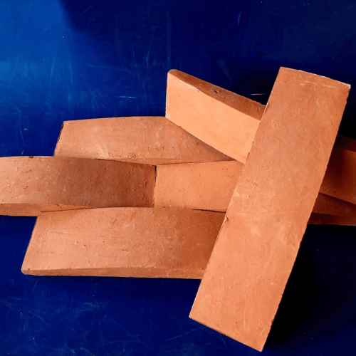 Bata Tempel Lengkung